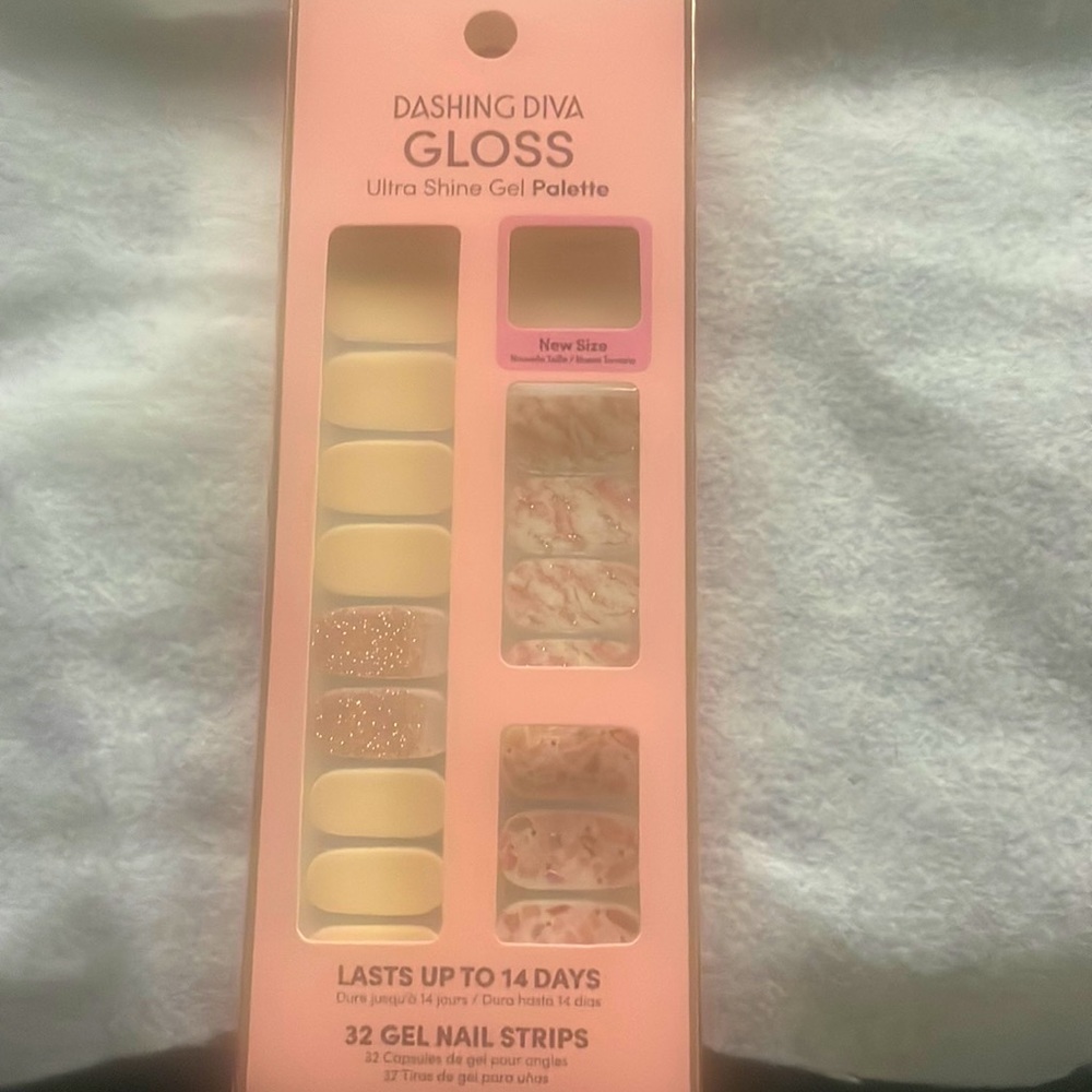 Dashing Diva Gel Nail palette In The Blush. Brand New and unopened.